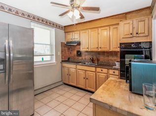 921 Winder Dr, Bristol, PA