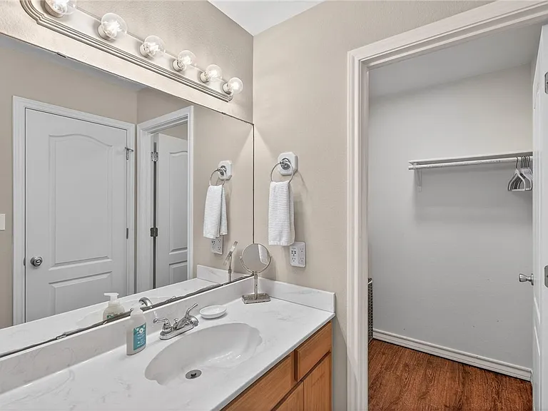 14202 Encantada Ave #401 — Photo 32