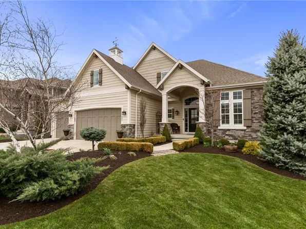 17805 England St, Overland Park, KS 66013