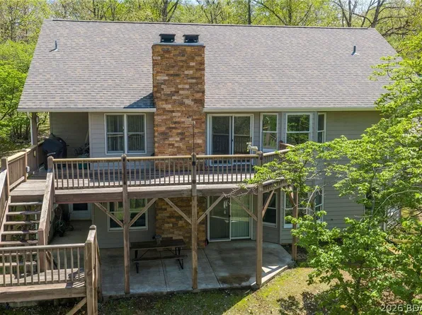 87 Perkins Rd, Sunrise Beach, MO 65079