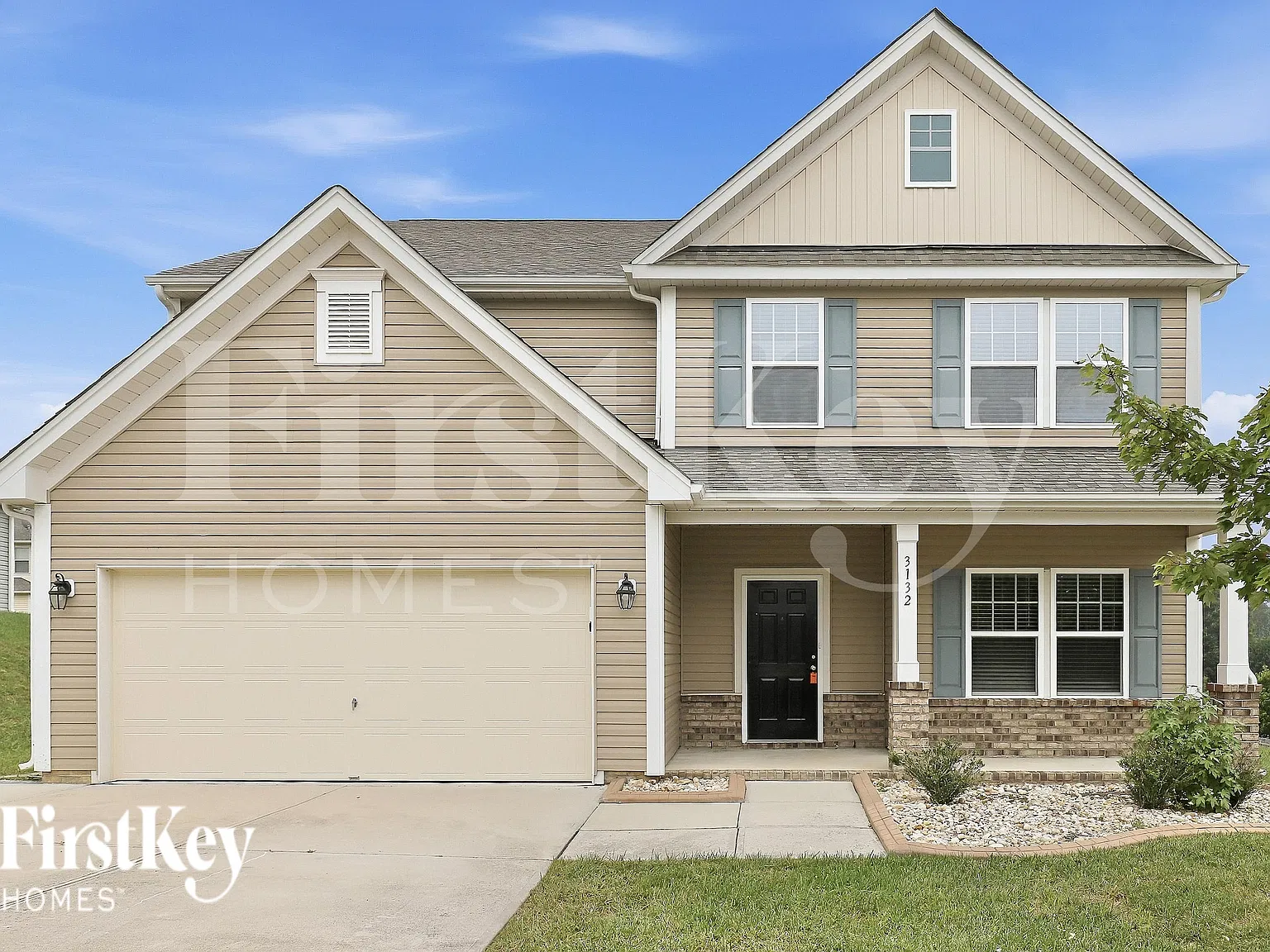 4 bed, 2.5 bath, 3220 sqft, $2,485 — Photo 1