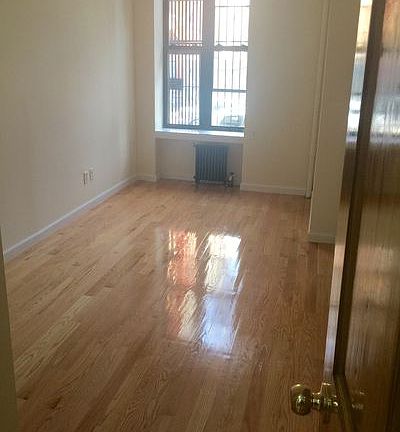 4th image of 208 E 124th St APT 4