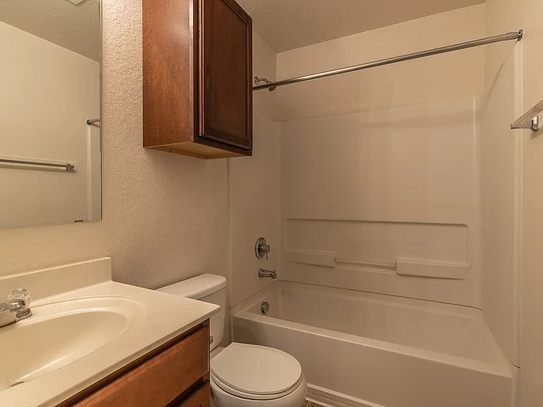 8966 Oakwood Park — Photo 15