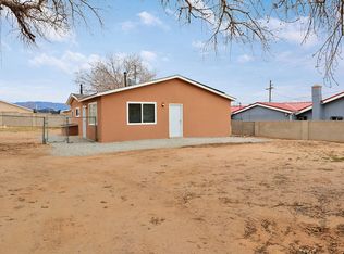 508 Regina Pl NW, Albuquerque, NM 87105