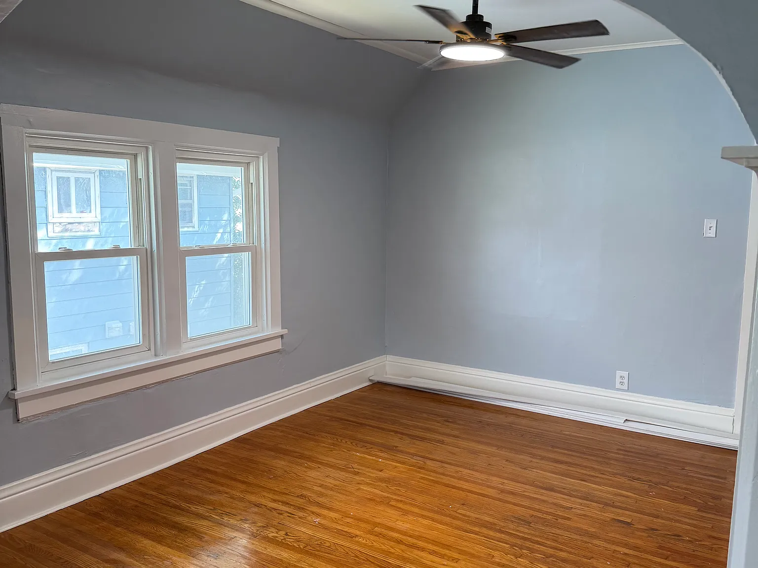 2 bed, 1250 sqft, $1,350 — Photo 4