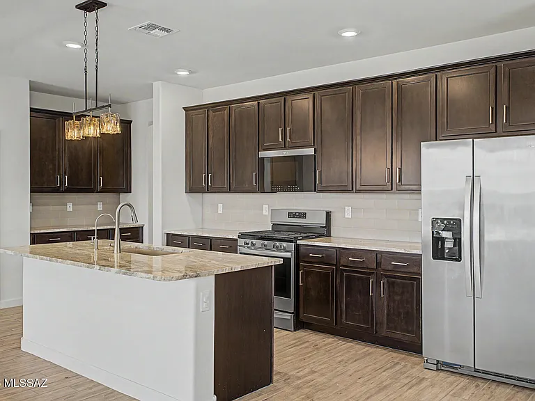 2177 W Desert Topaz Way — Photo 14