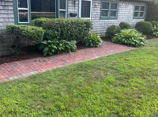 694 County Rd, Barrington, RI 02806