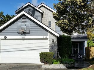 709 27th St, Manhattan Beach, CA 90266