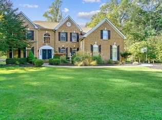 19 Ramsey Way, Long Valley, NJ 07853