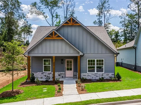 340 Creek Wood Park Dr, Ball Ground, GA 30107