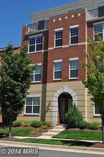 1st image of 19402 Coppermine Sq