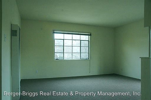 4th image of 1110 Dr Martin Luther King Jr Ave NE APT 6