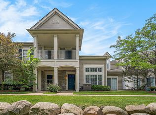 19107 Addington Dr, Walled Lake, MI