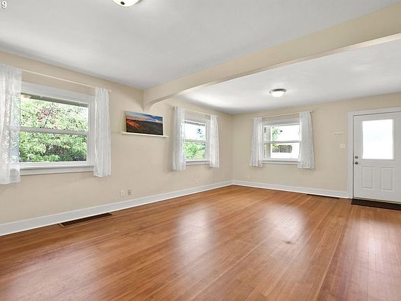 5th image of 351 Kirby Ave NE