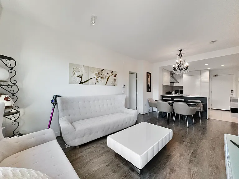3462 Ross Dr #Penthouse X — Photo 2