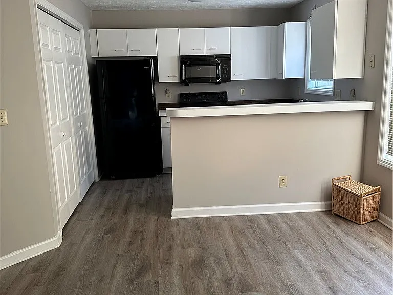 1001 Brookhollow Dr #1 — Photo 4
