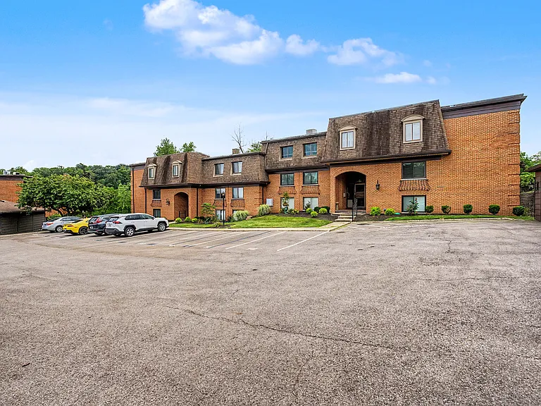 1610 Thunderbird Ln #63 — Photo 43