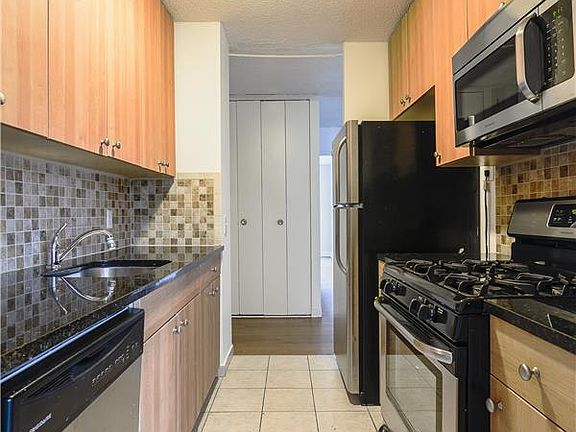 4th image of 1954 1st Ave APT 5P
