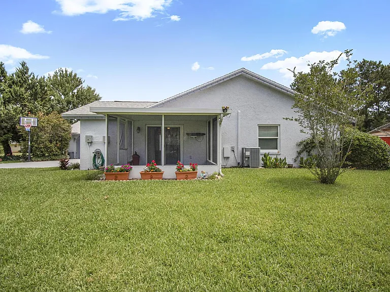 73B Buttonworth Dr — Photo 38