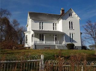 102 Newell Rd, Fayette City, PA 15438