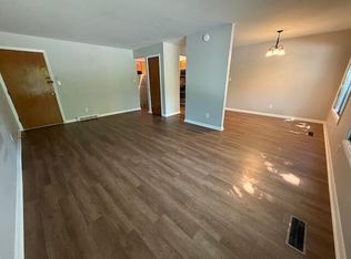 911 N Sheridan Rd #A1, Peoria, IL 61606