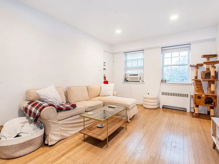 378 Claremont Ave #1 — Photo 3