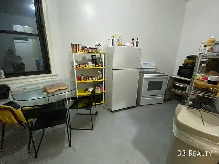 1800 S Blue Island Ave #201 — Photo 5