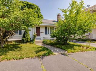 156 Harris St, Pawtucket, RI 02861