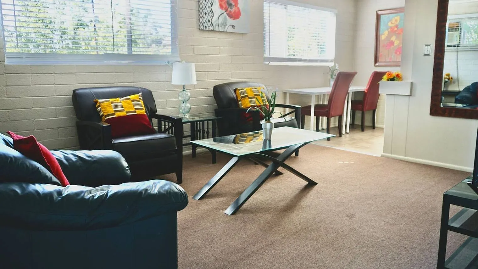 1 bed, 1.0 bath, 796 sqft, $2,834 — Photo 2