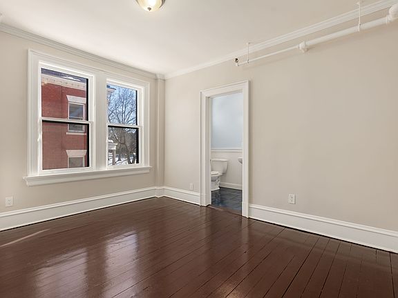 2nd image of 360 Farmington Ave #5