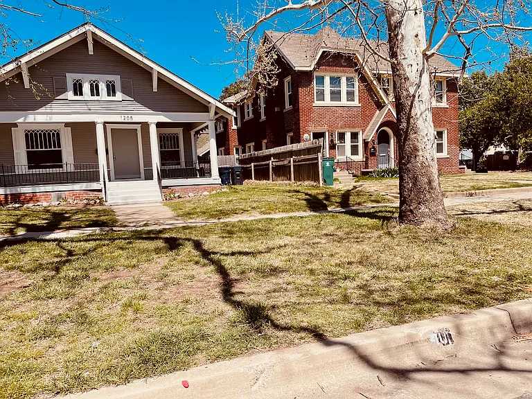 1205 NW 31st St — Photo 38