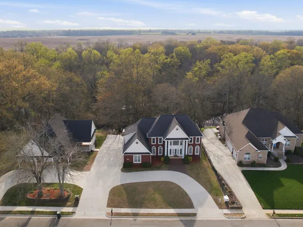 112 Clear Springs Cir, Hazel Green, AL 35750