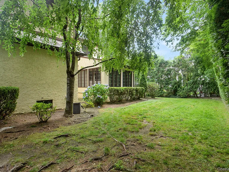 46 Fenimore Rd — Photo 7