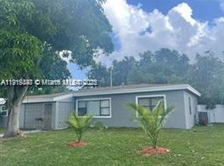 1649 NE 171st St, North Miami Beach, FL 33162