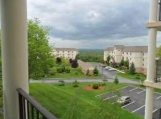 12 Mt Laurels Dr APT 304, Nashua, NH 03062