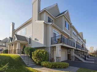 4332 Victor Path UNIT 12, Hugo, MN 55038