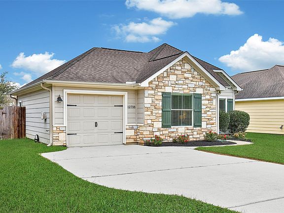 5th image of 12718 Pine Woods St