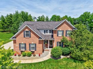 4478 Wood Duck Ct, Linden, MI 48451