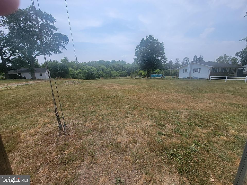2nd image of 110 Smyrna Ave