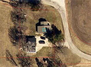 12819 Long Point Rd, Niantic, IL 62551