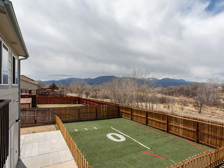 1130 Pond Side Dr — Photo 40
