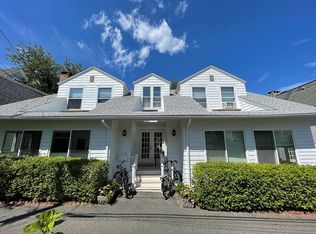 3 Foster Ln, Norwalk, CT 06853