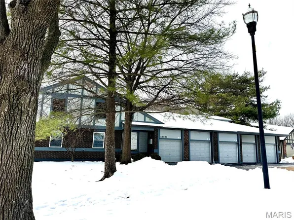 13131 Royal Pines Dr Unit 3, Saint Louis, MO 63146