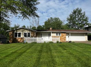 1126 Devonwood Rd, Mansfield, OH 44907