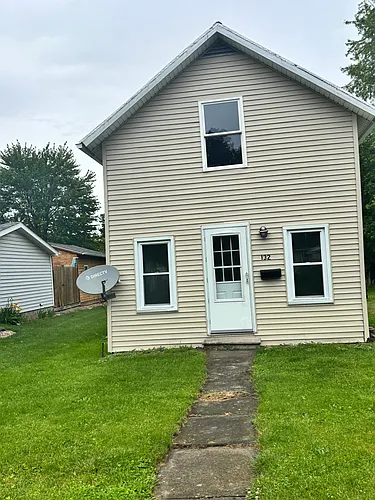 132 Riley St Photo 1