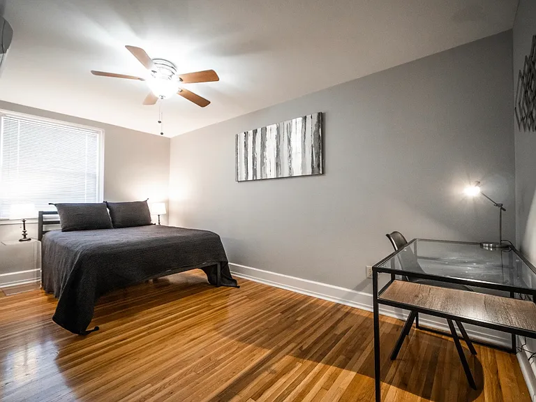 303 E 6th St #217 — Photo 9