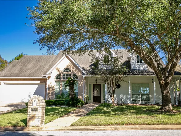 2703 Chase St, Brenham, TX 77833