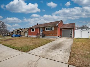 1822 Pelham Rd, Bethlehem, PA 18018