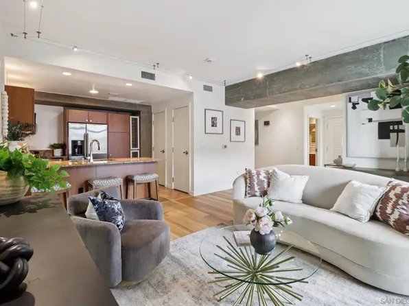 800 The Mark Ln Unit 607, San Diego, CA 92101