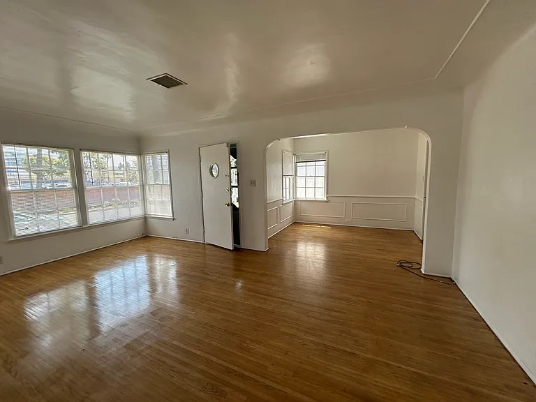 3831 Midway Ave — Photo 40